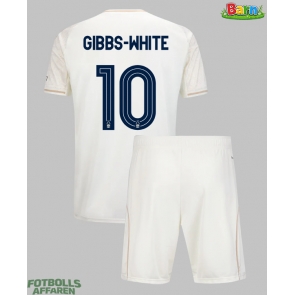 Nottingham Forest Morgan Gibbs-White #10 Bortaställ Barn 2025-26 Kortärmad (+ Korta byxor)